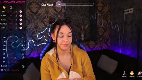 Snapshot of velvetsky_ chatting on December 7, 10:45 am Stella online show from December 7, 10:45 am