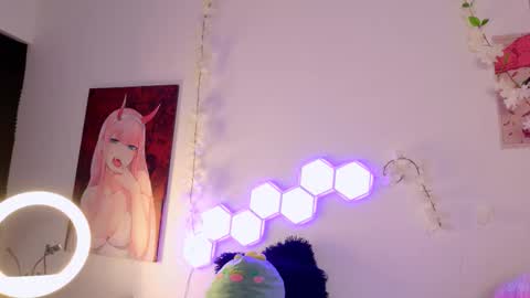 velvetvibes_ online show from December 23, 1:47 am