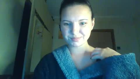Snapshot of vendi_rassell8855 chatting on October 23, 9:46 pm vendi rassell8855 online show from October 23, 9:46 pm