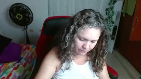venecasexy44 online show from September 9, 10:04 am