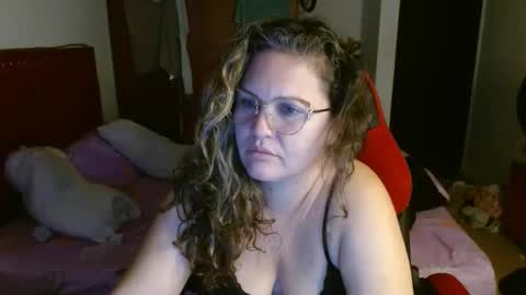 venecasexy44 online show from December 3, 9:07 am