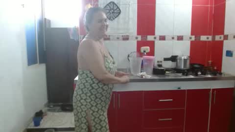 venecasexy44 online show from March 4, 9:32 pm