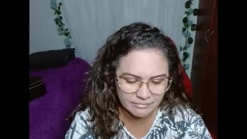 venecasexy44 online show from April 11, 8:40 am