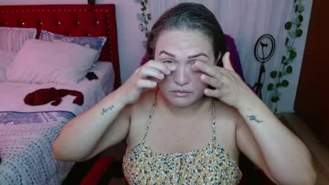 venecasexy44 online show from May 9, 2:44 pm