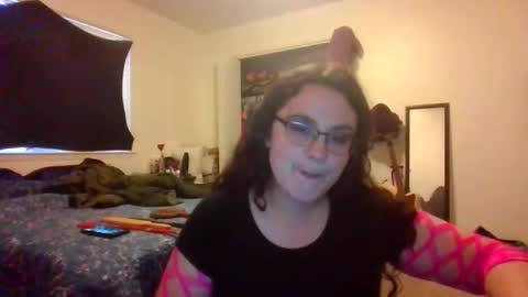 Snapshot of venerate_degenerate chatting on November 15, 8:27 pm venerate_degenerate online show from November 15, 8:27 pm