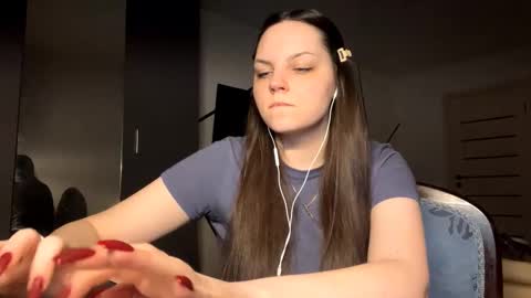 Snapshot of venessapust chatting on March 23, 6:45 pm Emily online show from March 23, 6:45 pm