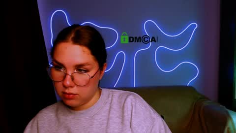 venezia_barton online show from April 3, 1:31 pm