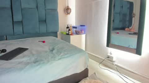 venezolana_caro online show from May 14, 12:01 pm