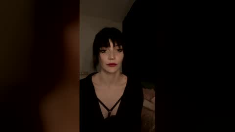 venom_goddess online show from May 15, 9:33 pm