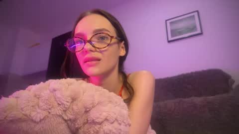 Snapshot of venom_shade chatting on February 26, 5:20 am venom_shade online show from February 26, 5:20 am