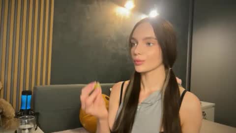 Snapshot of venom_shade chatting on October 8, 2:47 pm venom_shade online show from October 8, 2:47 pm