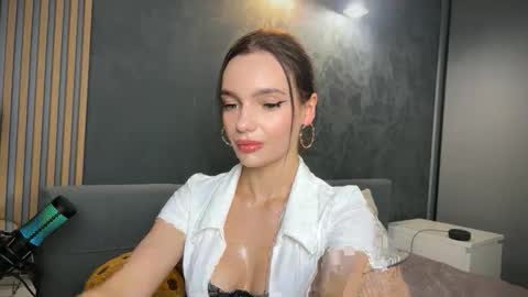 Snapshot of venom_shade chatting on November 4, 7:24 pm venom_shade online show from November 4, 7:24 pm