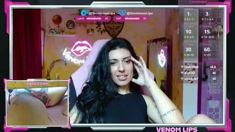Snapshot of venomouslips chatting on October 13, 2:39 pm VenomLips online show from October 13, 2:39 pm