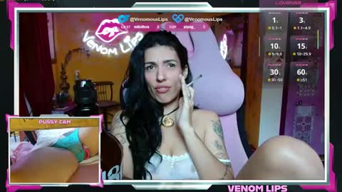 Snapshot of venomouslips chatting on October 22, 1:44 pm VenomLips online show from October 22, 1:44 pm