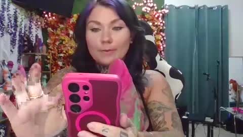 Snapshot of ventressinkbaby chatting on October 10, 1:48 am VentressInk online show from October 10, 1:48 am