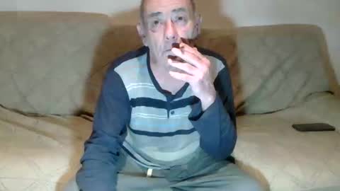 Snapshot of ventura50 chatting on January 10, 8:49 am ventura50 online show from January 10, 8:49 am