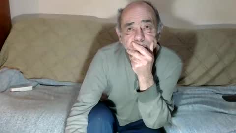 Snapshot of ventura50 chatting on February 21, 8:26 am ventura50 online show from February 21, 8:26 am