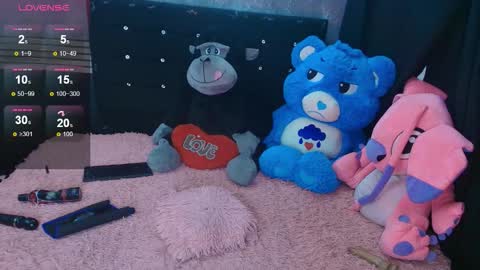 Snapshot of venus_26_ chatting on March 6, 10:17 pm eva online show from March 6, 10:17 pm