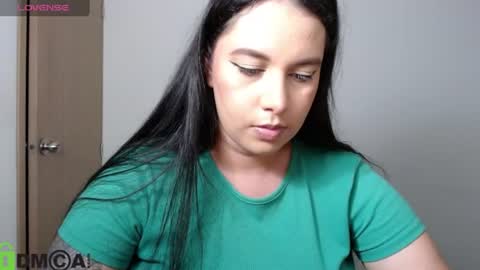 Snapshot of venus__24 chatting on June 25, 5:12 am venus online show from June 25, 5:12 am