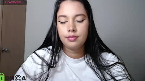 Snapshot of venus__24 chatting on July 6, 1:57 am venus online show from July 6, 1:57 am