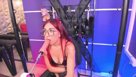 Snapshot of venus_bms_ chatting on April 25, 1:41 pm VENUS online show from April 25, 1:41 pm