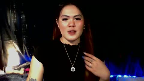 Snapshot of venus_colly chatting on October 12, 1:15 am I am Colly Your mystery girl online show from October 12, 1:15 am