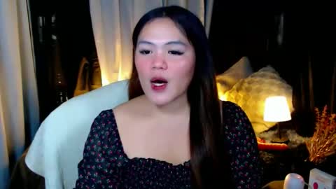 Snapshot of venus_colly chatting on October 29, 2:03 am I am Colly Your mystery girl online show from October 29, 2:03 am