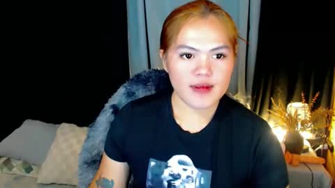 Snapshot of venus_colly chatting on November 19, 1:38 am I am Colly Your mystery girl online show from November 19, 1:38 am