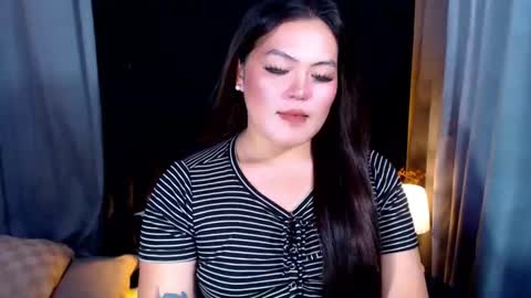 I am Colly Your mystery girl online show from May 27, 1:57 am