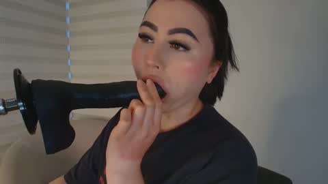 Venus online show from February 25, 11:14 pm