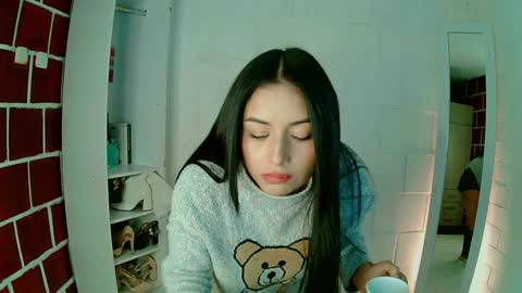 Snapshot of venus_megan chatting on January 7, 2:19 pm emily independent account MY conextion 1100 GTM to 17hr GTM online show from January 7, 2:19 pm