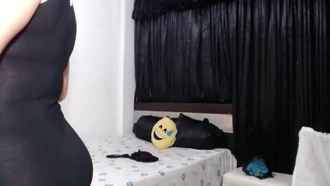 venus_menoza online show from March 23, 1:04 pm