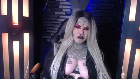 Venus Ink online show from May 4, 3:19 pm