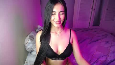 Snapshot of venus_starmodel chatting on February 9, 12:39 am Venus online show from February 9, 12:39 am