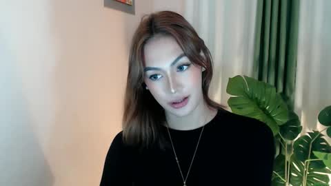 Venus Sunrise Bombshell online show from December 4, 7:11 pm