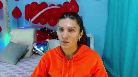 Snapshot of venus_swet chatting on February 17, 2:20 am Catalina online show from February 17, 2:20 am