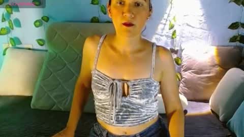 Snapshot of venus_swet chatting on May 10, 1:11 am Catalina online show from May 10, 1:11 am