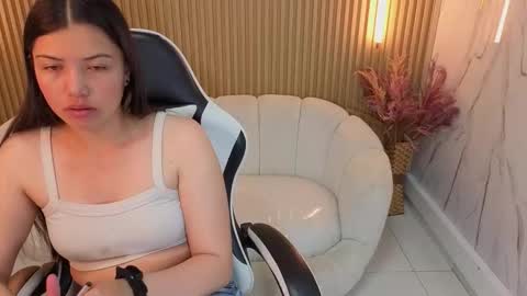 Venus  online show from December 20, 7:43 pm