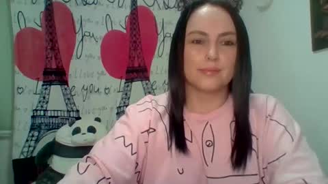Snapshot of venusina07 chatting on April 5, 5:15 am VENUSINA07 online show from April 5, 5:15 am
