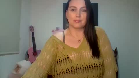 Snapshot of venusina07 chatting on May 9, 5:23 am VENUSINA07 online show from May 9, 5:23 am