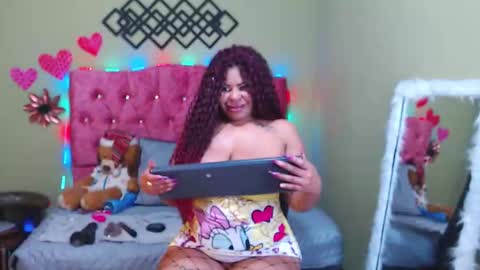 Snapshot of venusroyce chatting on September 22, 7:27 pm venusroyce online show from September 22, 7:27 pm