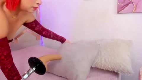 Snapshot of venuss_11 chatting on February 25, 6:56 am Venuss online show from February 25, 6:56 am