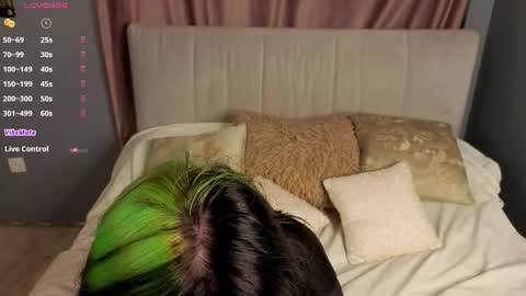 Snapshot of veolatownson chatting on October 23, 8:07 pm Erica online show from October 23, 8:07 pm