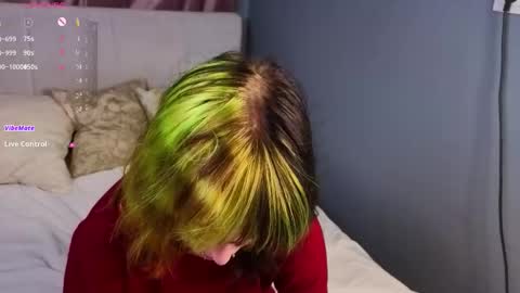 Erica online show from November 13, 8:08 pm