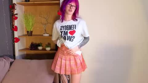 Erica online show from March 21, 8:45 pm