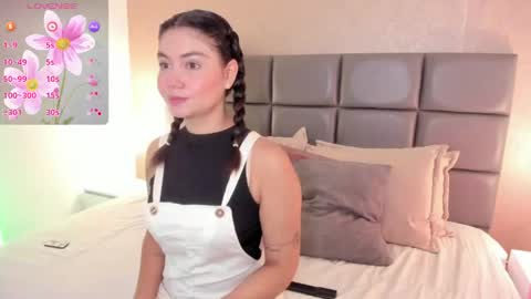 Snapshot of vera_price_ chatting on April 13, 12:21 pm Vera online show from April 13, 12:21 pm