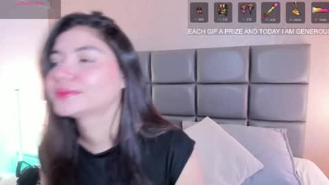 Snapshot of vera_price_ chatting on May 14, 11:17 am Vera online show from May 14, 11:17 am