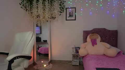 Verasilk online show from March 26, 3:23 am