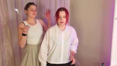 Snapshot of verenamalasky chatting on October 10, 4:50 pm Kate and Anna online show from October 10, 4:50 pm