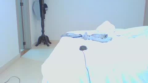 Snapshot of vergagolosa22 chatting on February 7, 4:06 am vergagolosa22 online show from February 7, 4:06 am